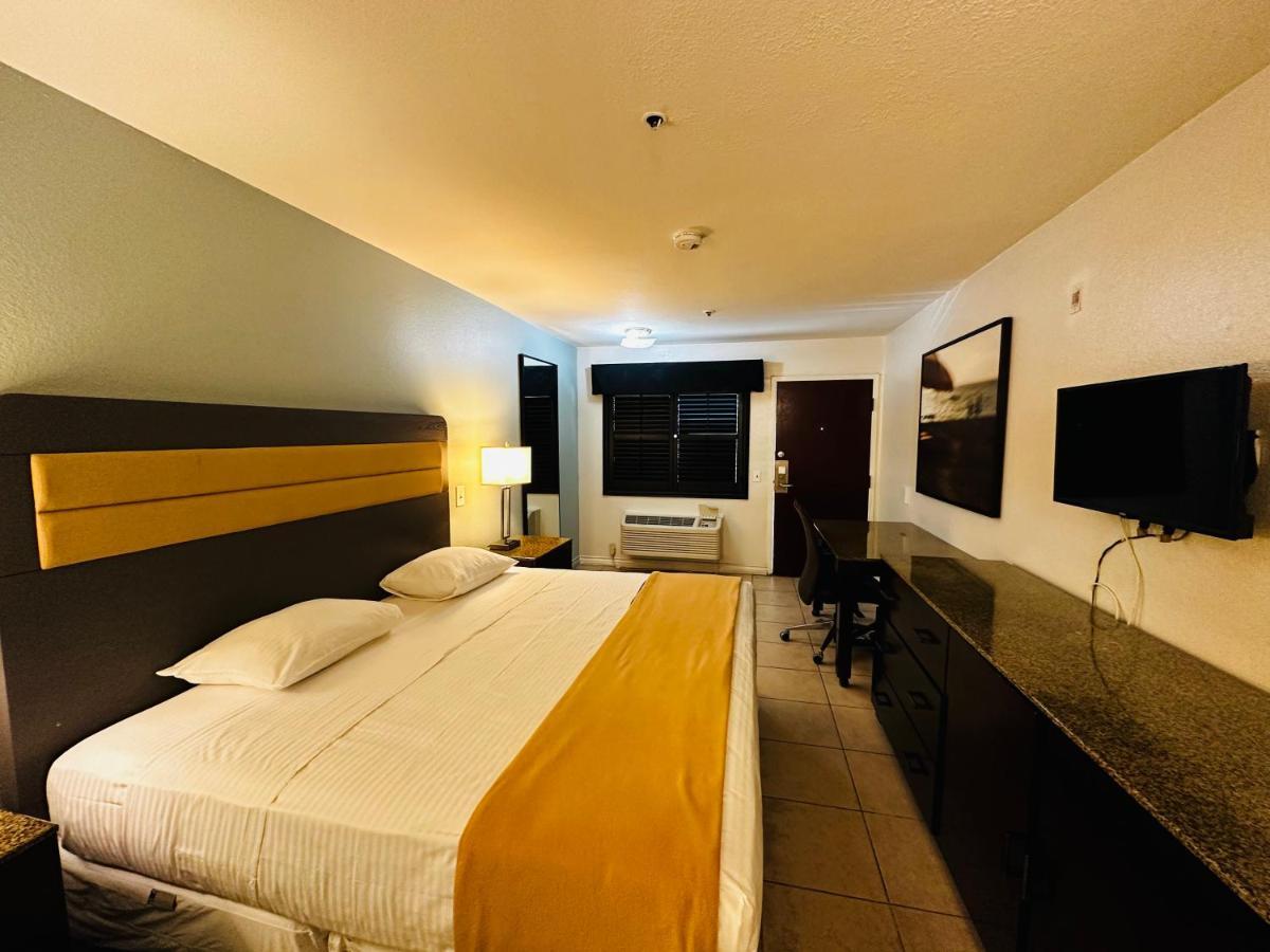 Casa Blanca Express & Suites Cypress Buena Park - Anaheim Area エクステリア 写真