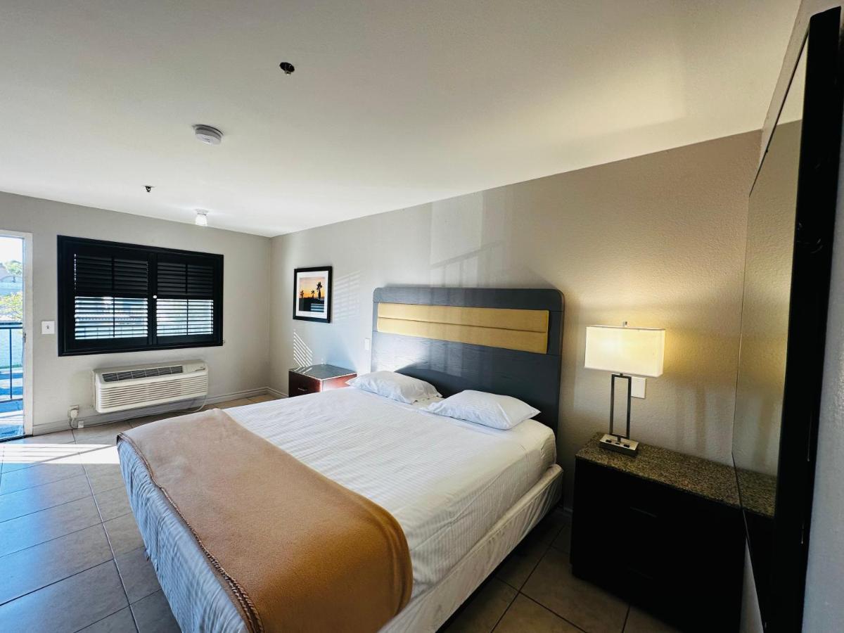 Casa Blanca Express & Suites Cypress Buena Park - Anaheim Area エクステリア 写真